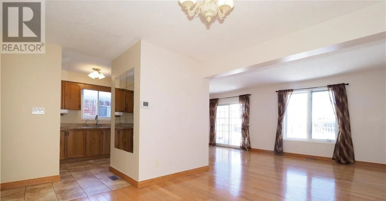 A-258 Inverhuron Crescent, Waterloo, ON, N2V 2H5 - 6