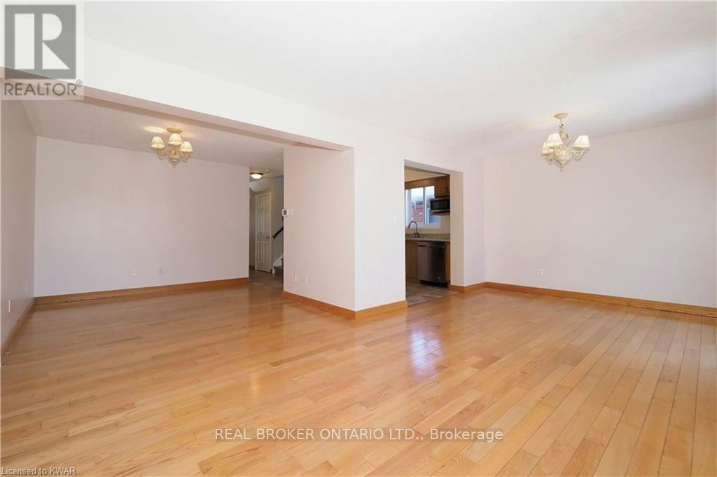 A-258 Inverhuron Crescent, Waterloo, ON, N2V 2H5 - 7