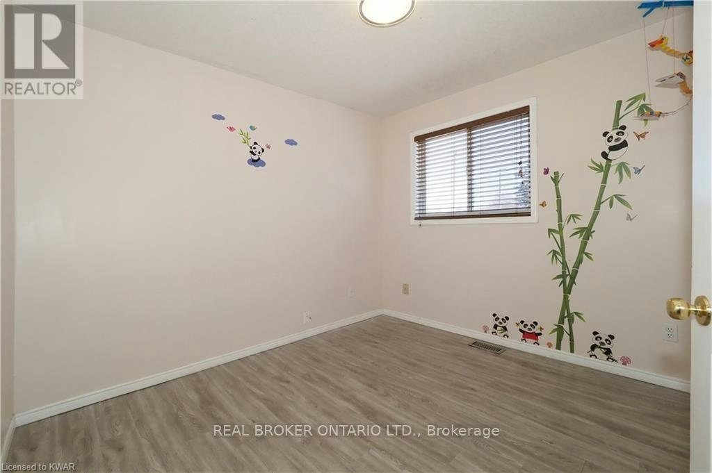 A-258 Inverhuron Crescent, Waterloo, ON, N2V 2H5 - 22