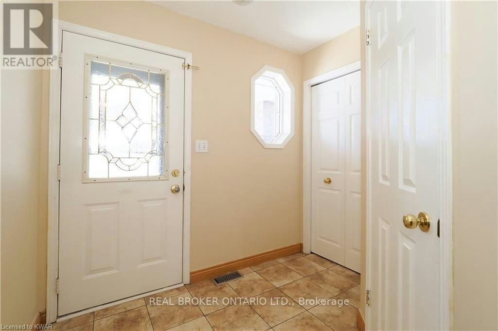 A-258 Inverhuron Crescent, Waterloo, ON, N2V 2H5 - 2