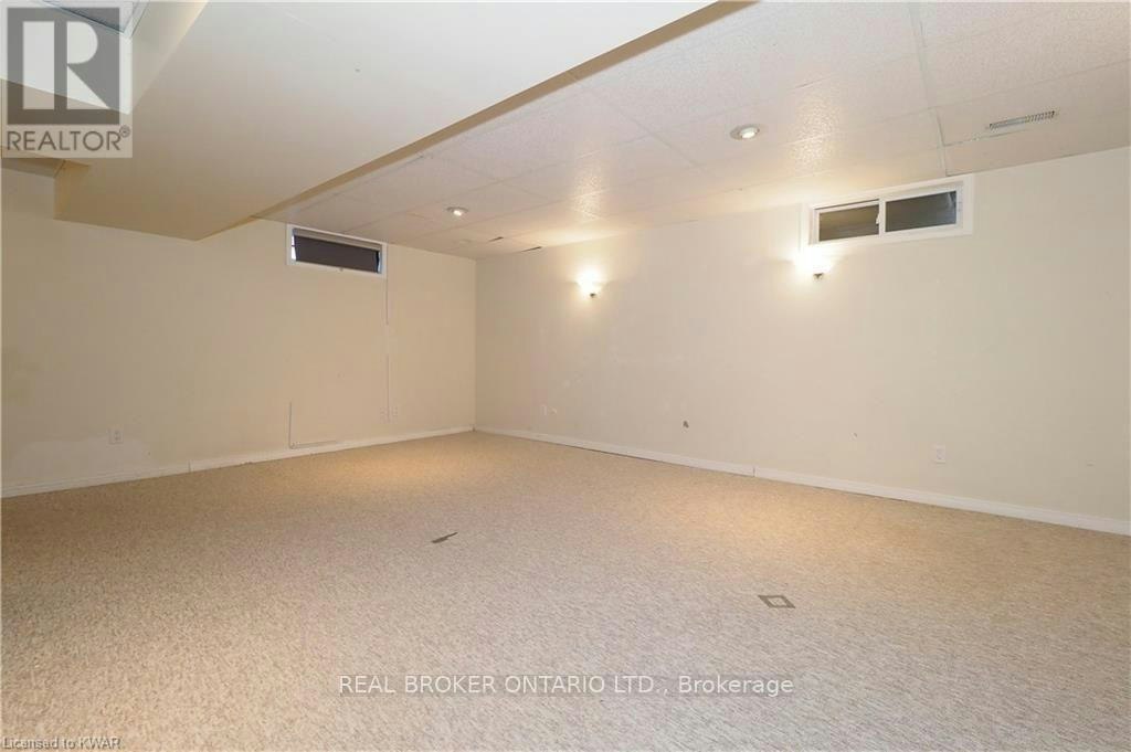 A-258 Inverhuron Crescent, Waterloo, ON, N2V 2H5 - 30