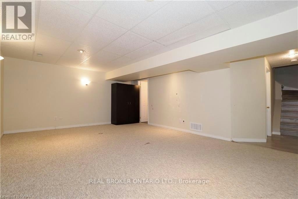 A-258 Inverhuron Crescent, Waterloo, ON, N2V 2H5 - 32