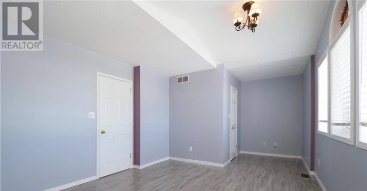 A-258 Inverhuron Crescent, Waterloo, ON, N2V 2H5 - 18