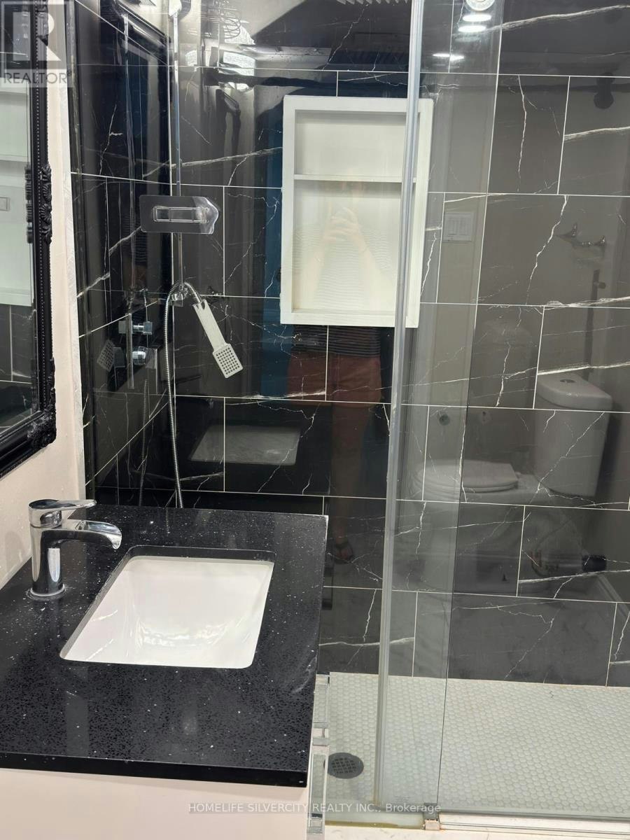 348 Activa Avenue, Kitchener, ON, N2E 4B8 - 10