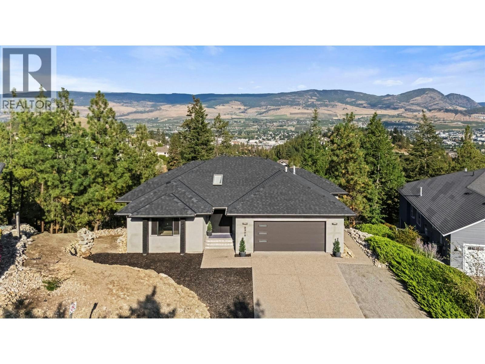 2308 Lillooet Crescent, Kelowna, BC, V1V 1T1