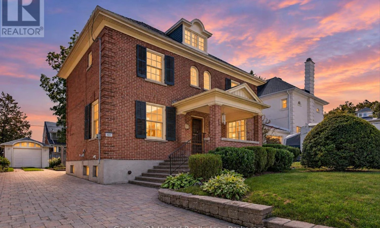 627 Gilmour Street