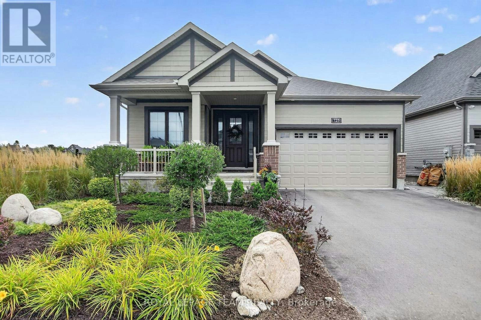 725 Coast Circle, Manotick, ON, K4M 0N2