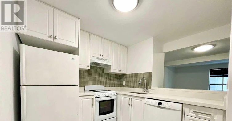 209-88 Charles Street E, Toronto, ON, M4Y 2W7 - 4