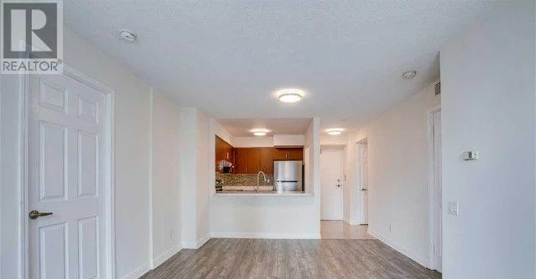 909-33 Empress Avenue, Toronto, ON, M2N 6Y7 - 4