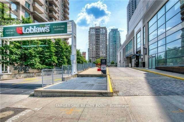909-33 Empress Avenue, Toronto, ON, M2N 6Y7 - 18