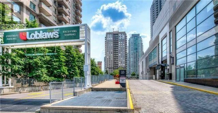 909-33 Empress Avenue, Toronto, ON, M2N 6Y7 - 18