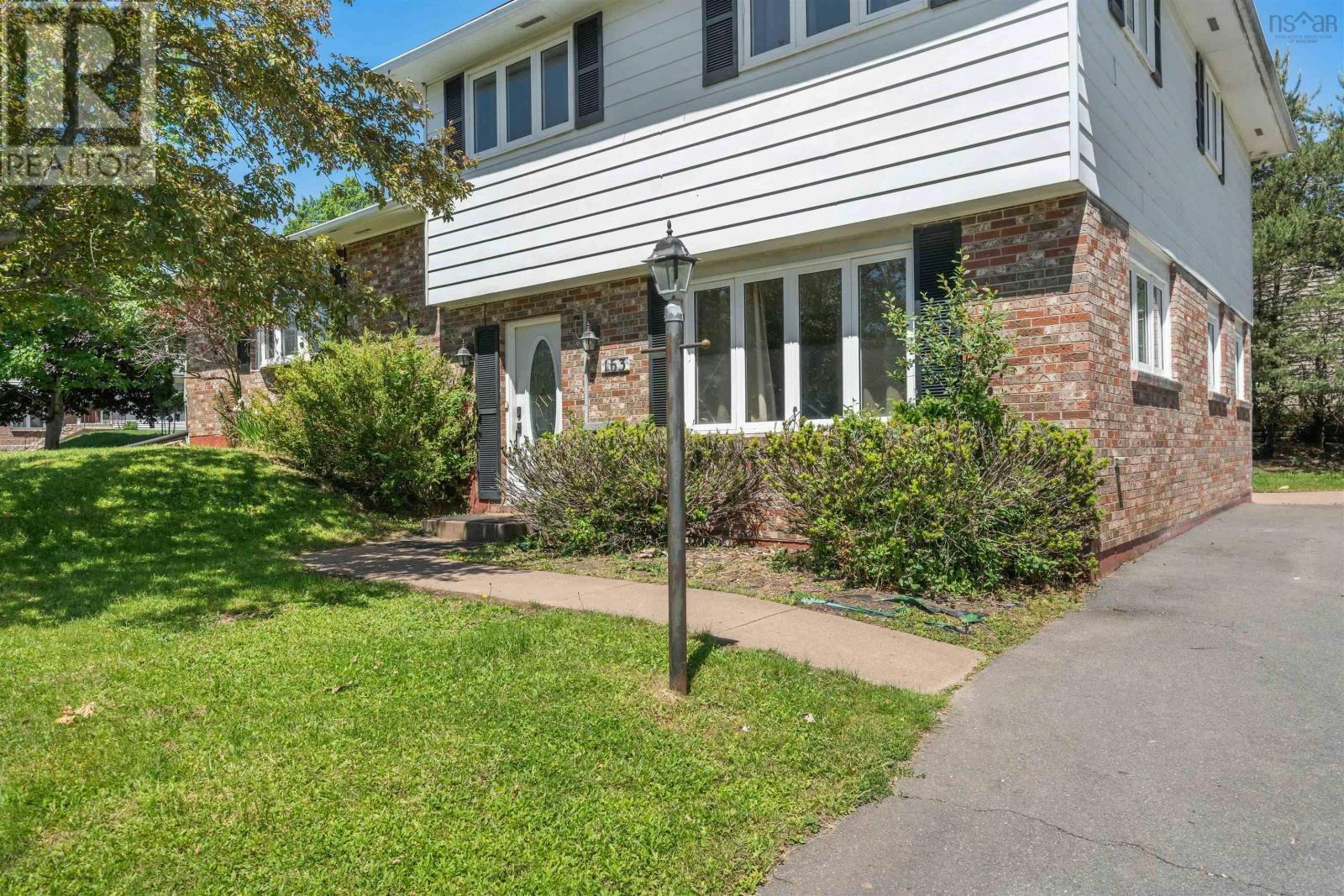 163 York Street, New Glasgow, NS, B2H 5L5