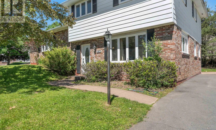 163 York Street