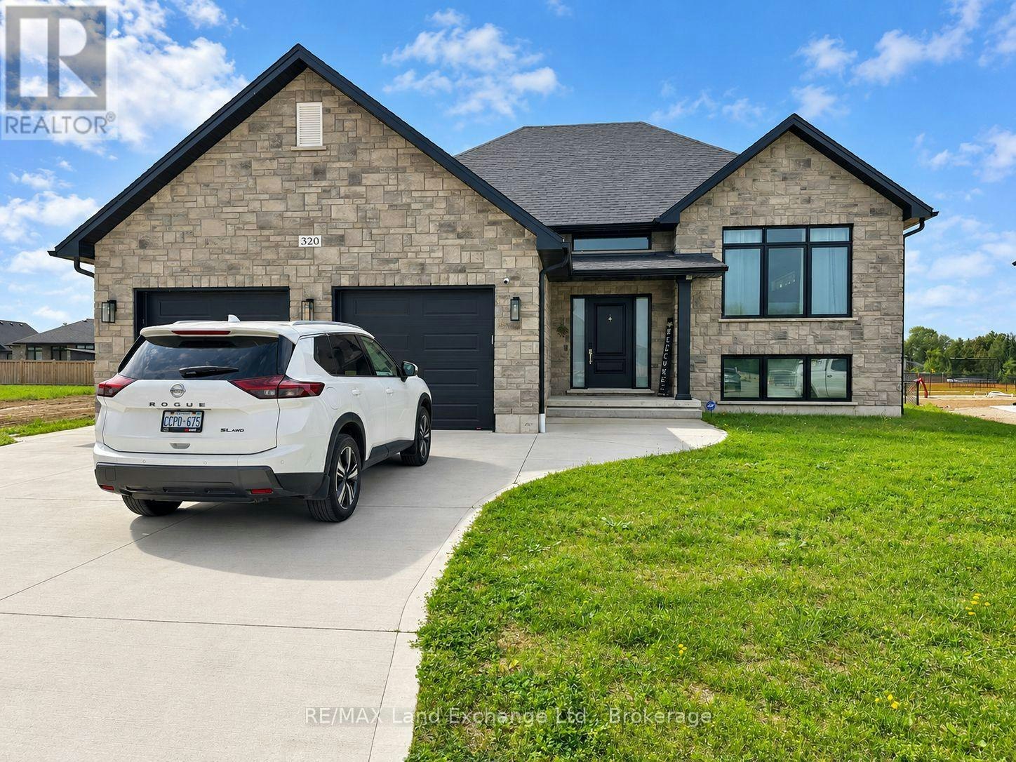 320 Mclean Crescent, Saugeen Shores, ON, N0H 2C3