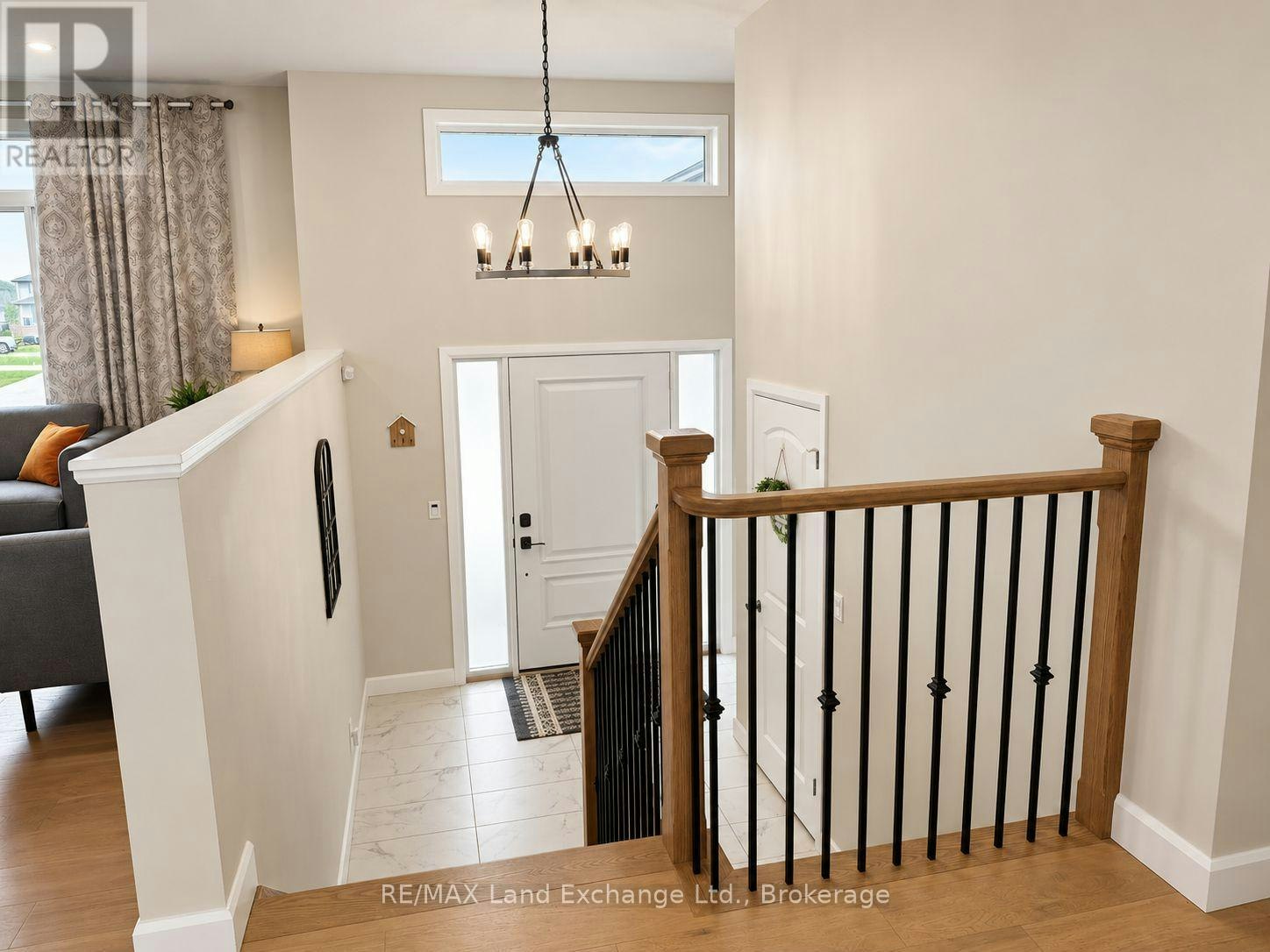 320 Mclean Crescent, Saugeen Shores, ON, N0H 2C3 - 2