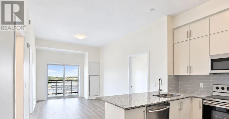 605-128 Grovewood Common, Oakville, ON, L6H 0X3 - 4