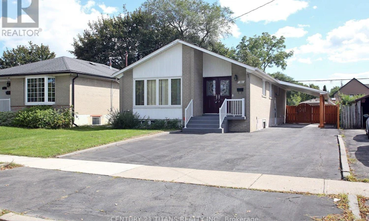 31 Monterrey Drive