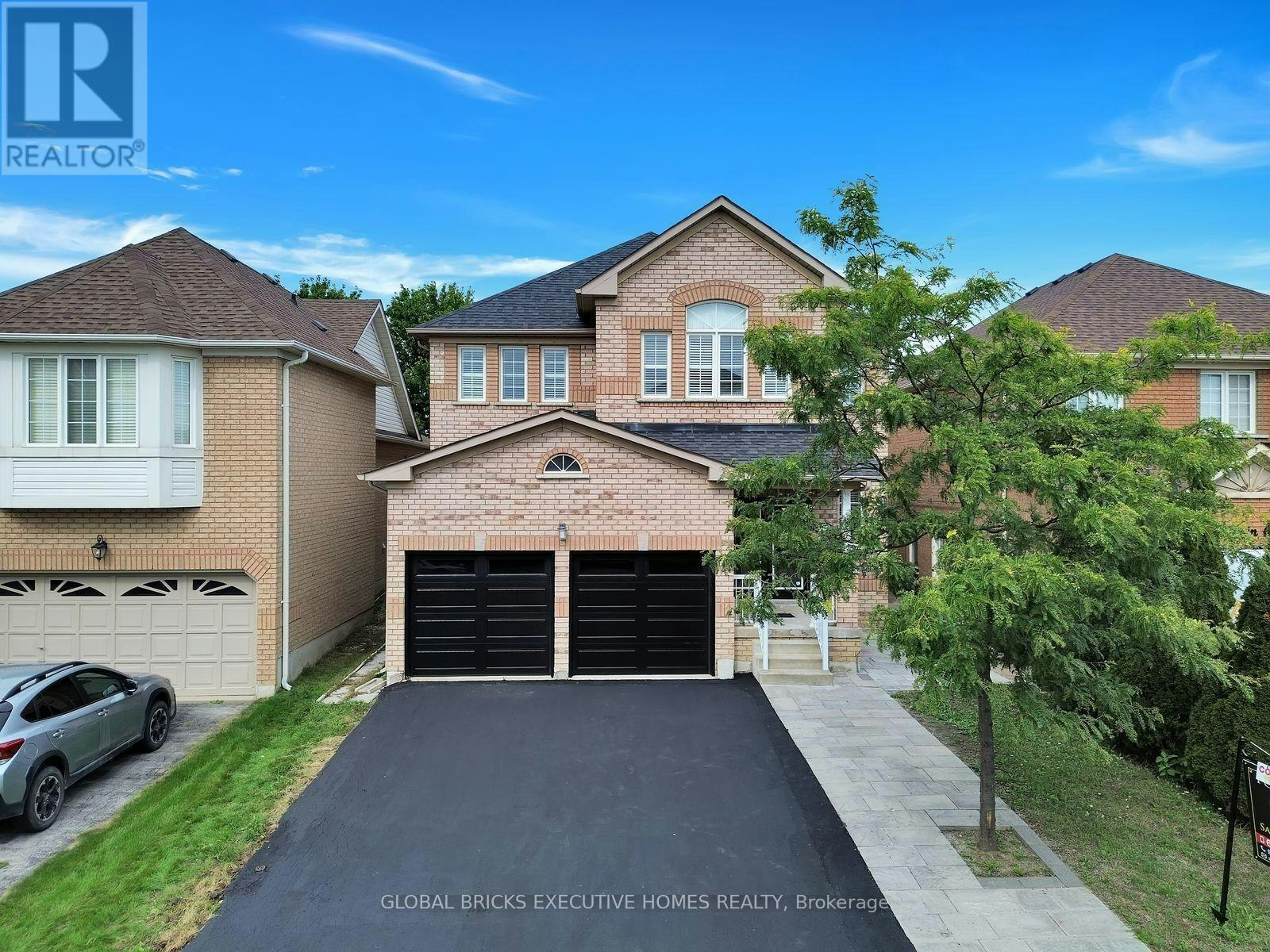 122 Pappain Crescent, Brampton, ON, L7A 3J7