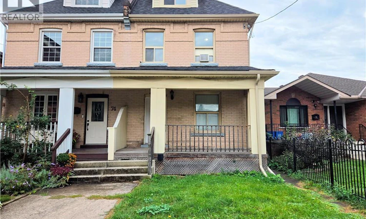 72 Emerald Street N