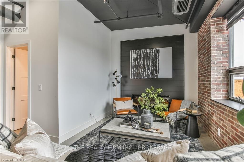 1712 Hyde Park Road, London, ON, N6H 5L7 - 16