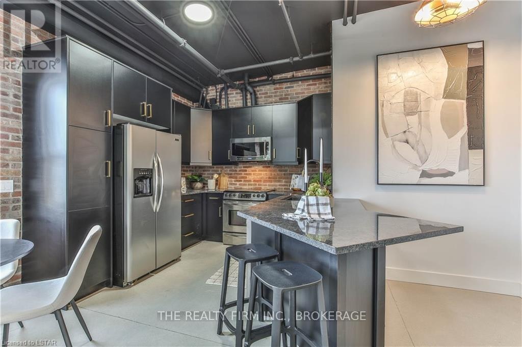 1712 Hyde Park Road, London, ON, N6H 5L7 - 4
