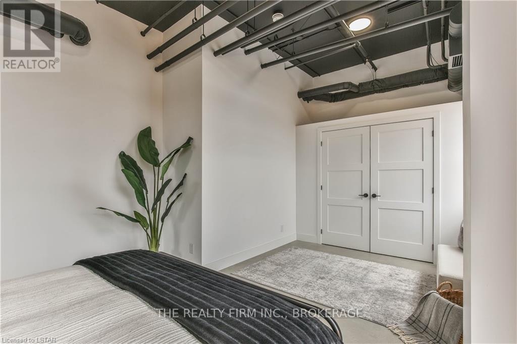 1712 Hyde Park Road, London, ON, N6H 5L7 - 27