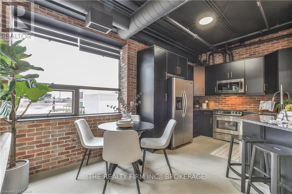 1712 Hyde Park Road, London, ON, N6H 5L7 - 11