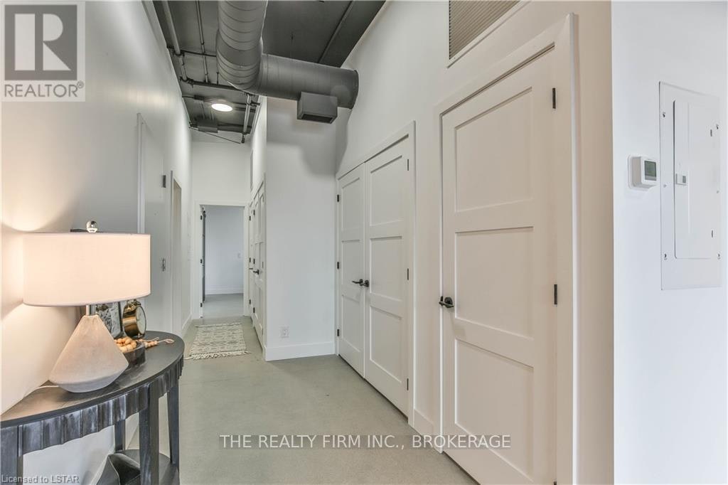 1712 Hyde Park Road, London, ON, N6H 5L7 - 20
