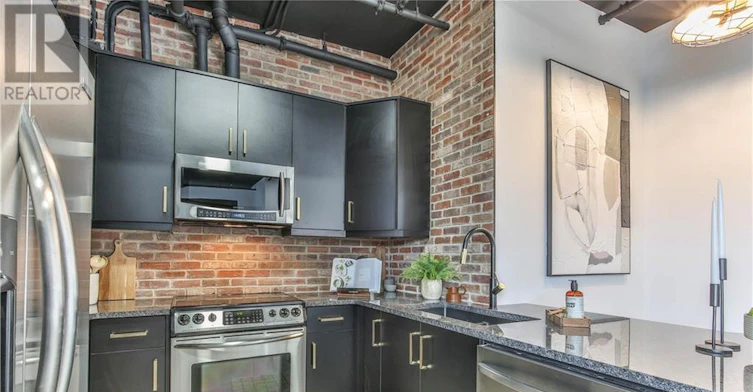 1712 Hyde Park Road, London, ON, N6H 5L7 - 6