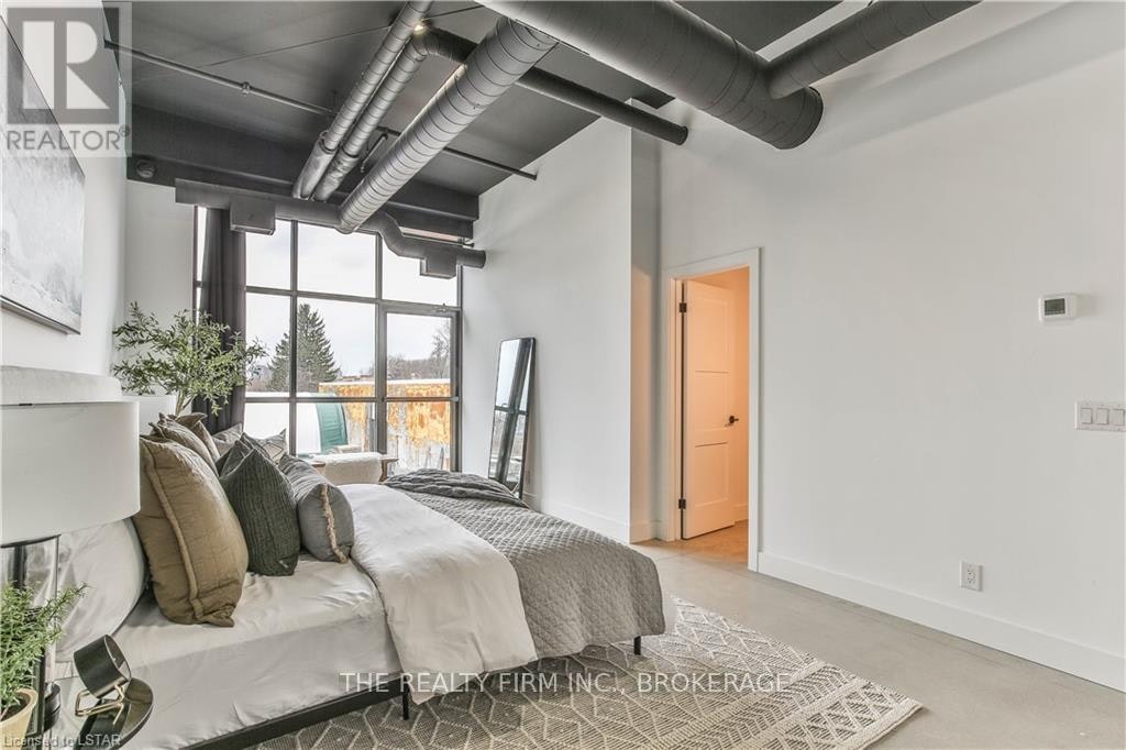 1712 Hyde Park Road, London, ON, N6H 5L7 - 22