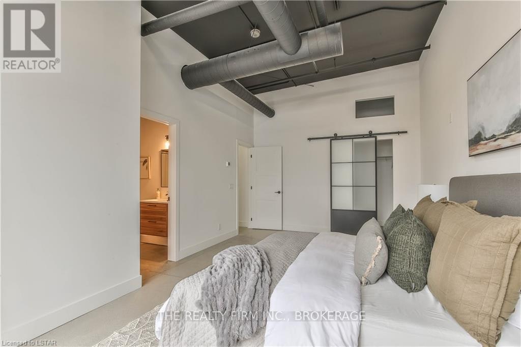 1712 Hyde Park Road, London, ON, N6H 5L7 - 24