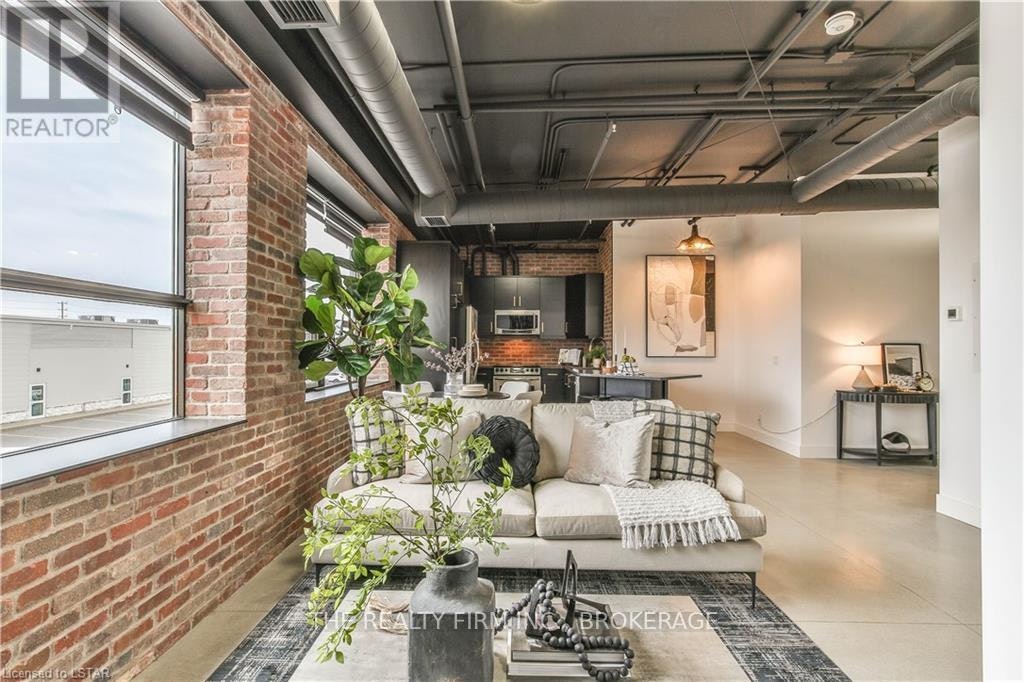 1712 Hyde Park Road, London, ON, N6H 5L7 - 17