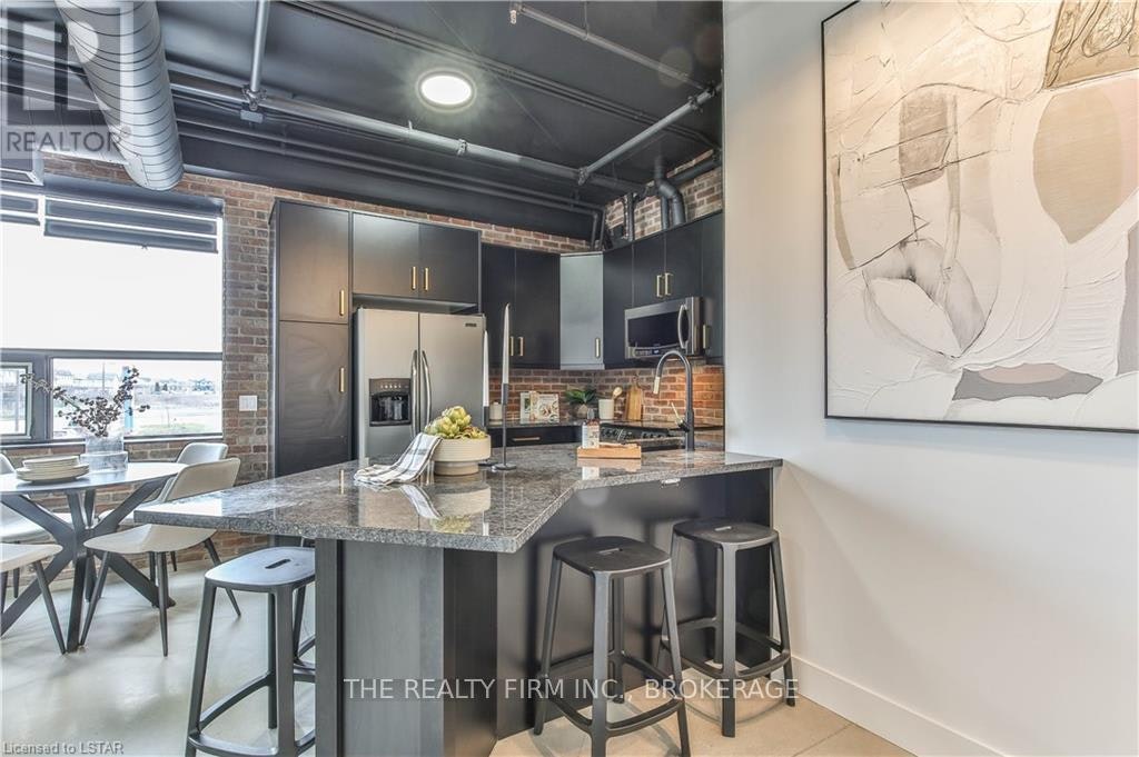 1712 Hyde Park Road, London, ON, N6H 5L7 - 3