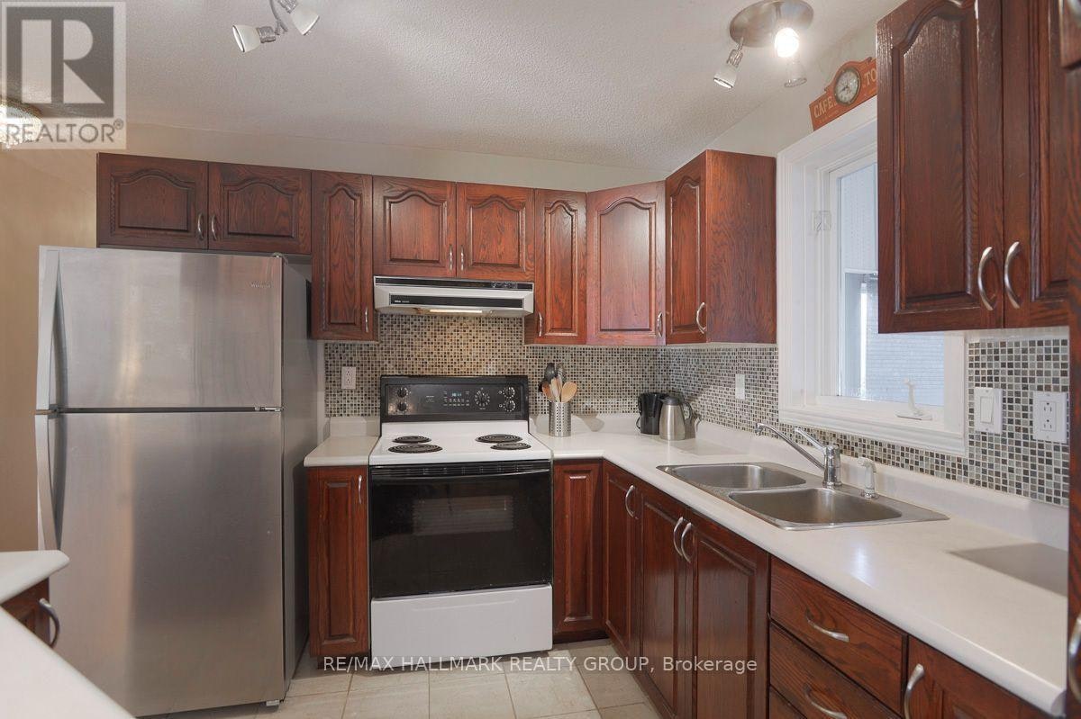 141 Corkstown Road, Ottawa, ON, K2H 1B8 - 9