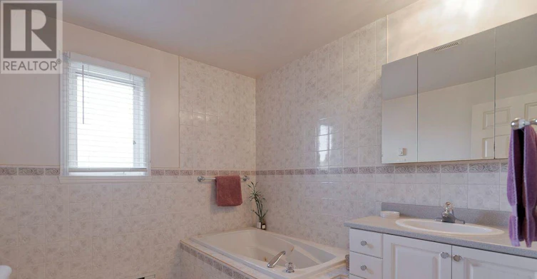 141 Corkstown Road, Ottawa, ON, K2H 1B8 - 16