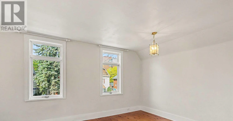 18 Wilton Crescent, Ottawa, ON, K1S 2T5 - 17