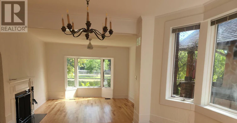 18 Wilton Crescent, Ottawa, ON, K1S 2T5 - 10