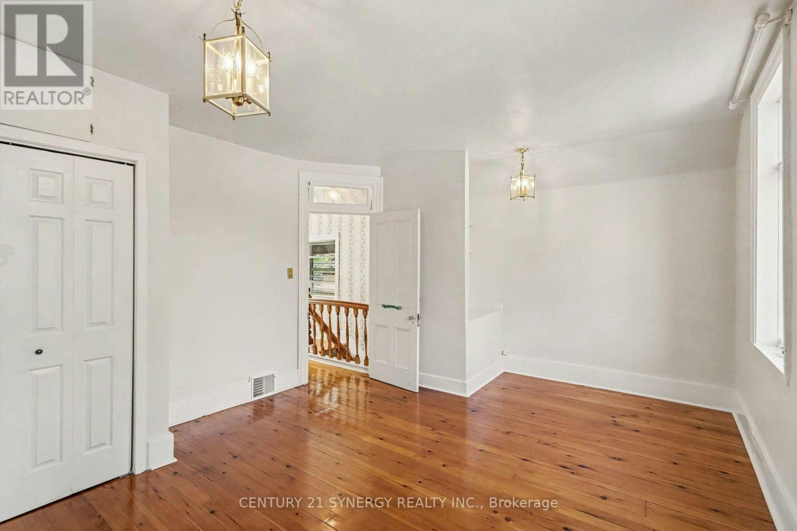 18 Wilton Crescent, Ottawa, ON, K1S 2T5 - 15