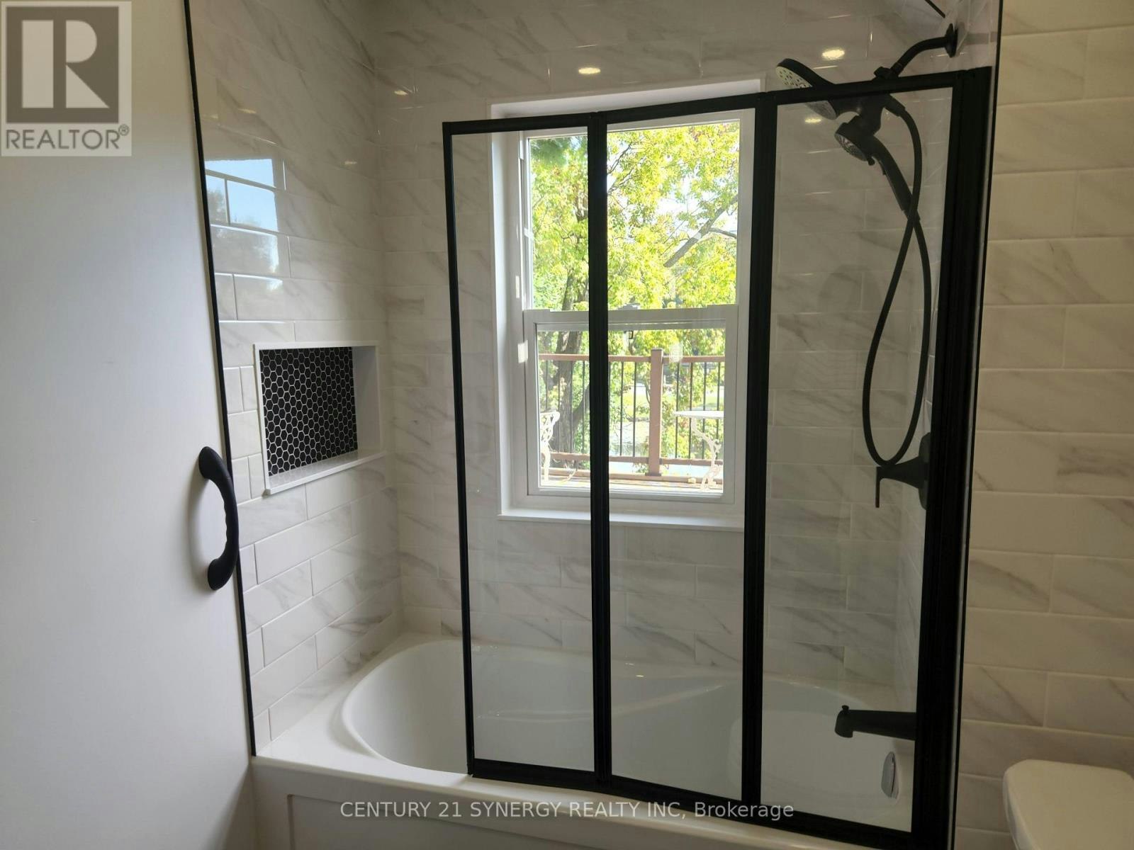 18 Wilton Crescent, Ottawa, ON, K1S 2T5 - 21