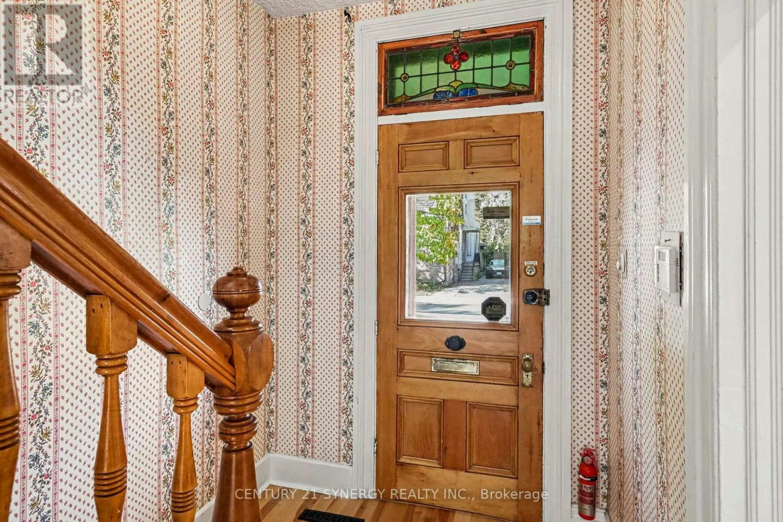 18 Wilton Crescent, Ottawa, ON, K1S 2T5 - 3