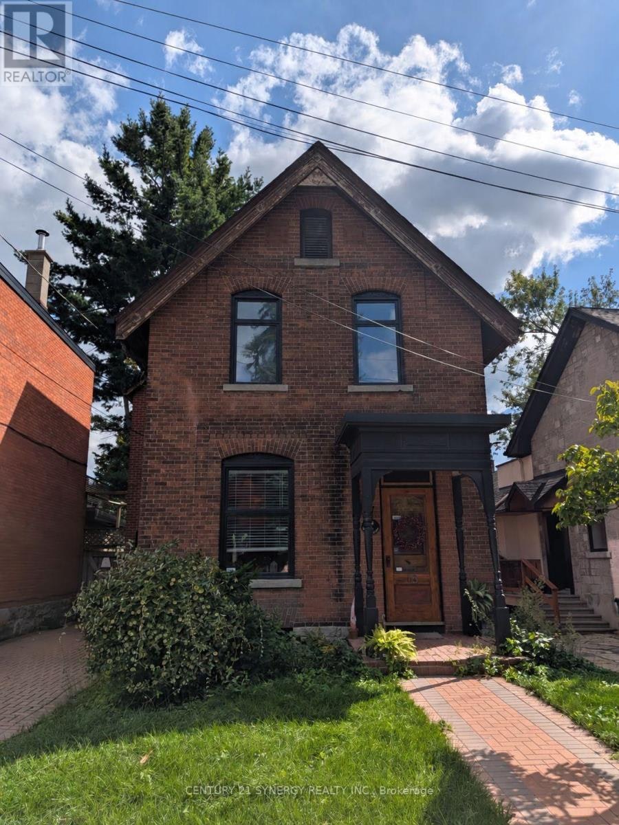 18 Wilton Crescent, Ottawa, ON, K1S 2T5