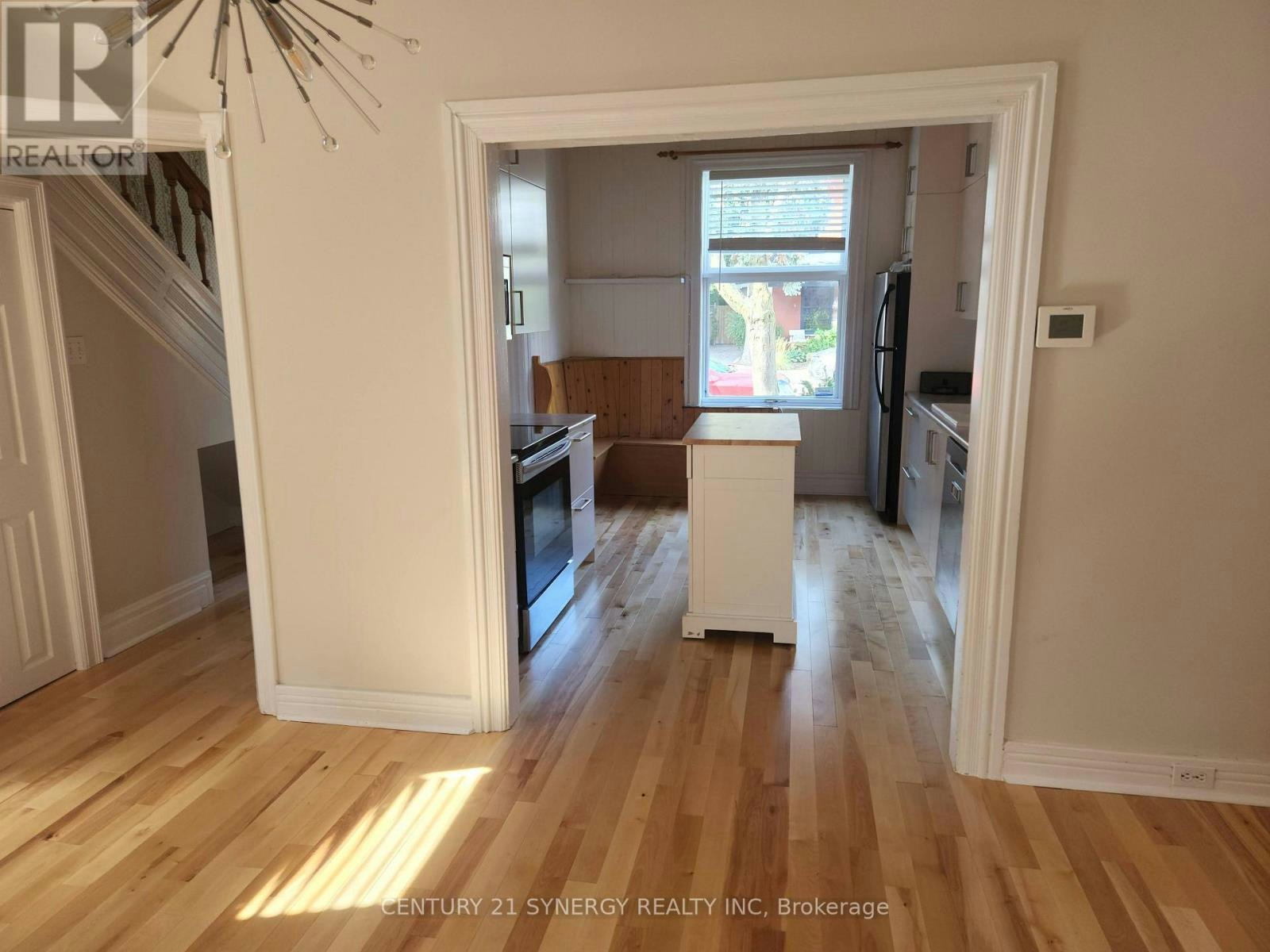 18 Wilton Crescent, Ottawa, ON, K1S 2T5 - 5