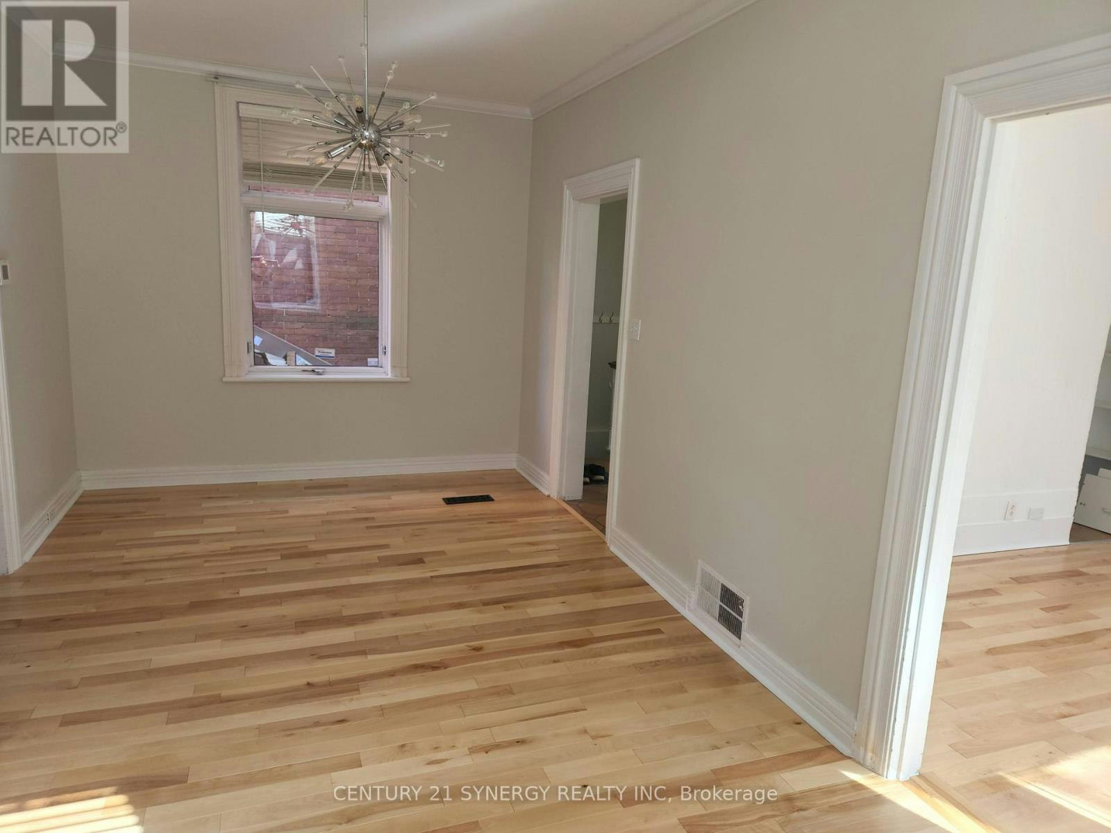 18 Wilton Crescent, Ottawa, ON, K1S 2T5 - 8