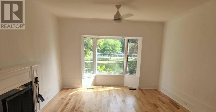 18 Wilton Crescent, Ottawa, ON, K1S 2T5 - 11