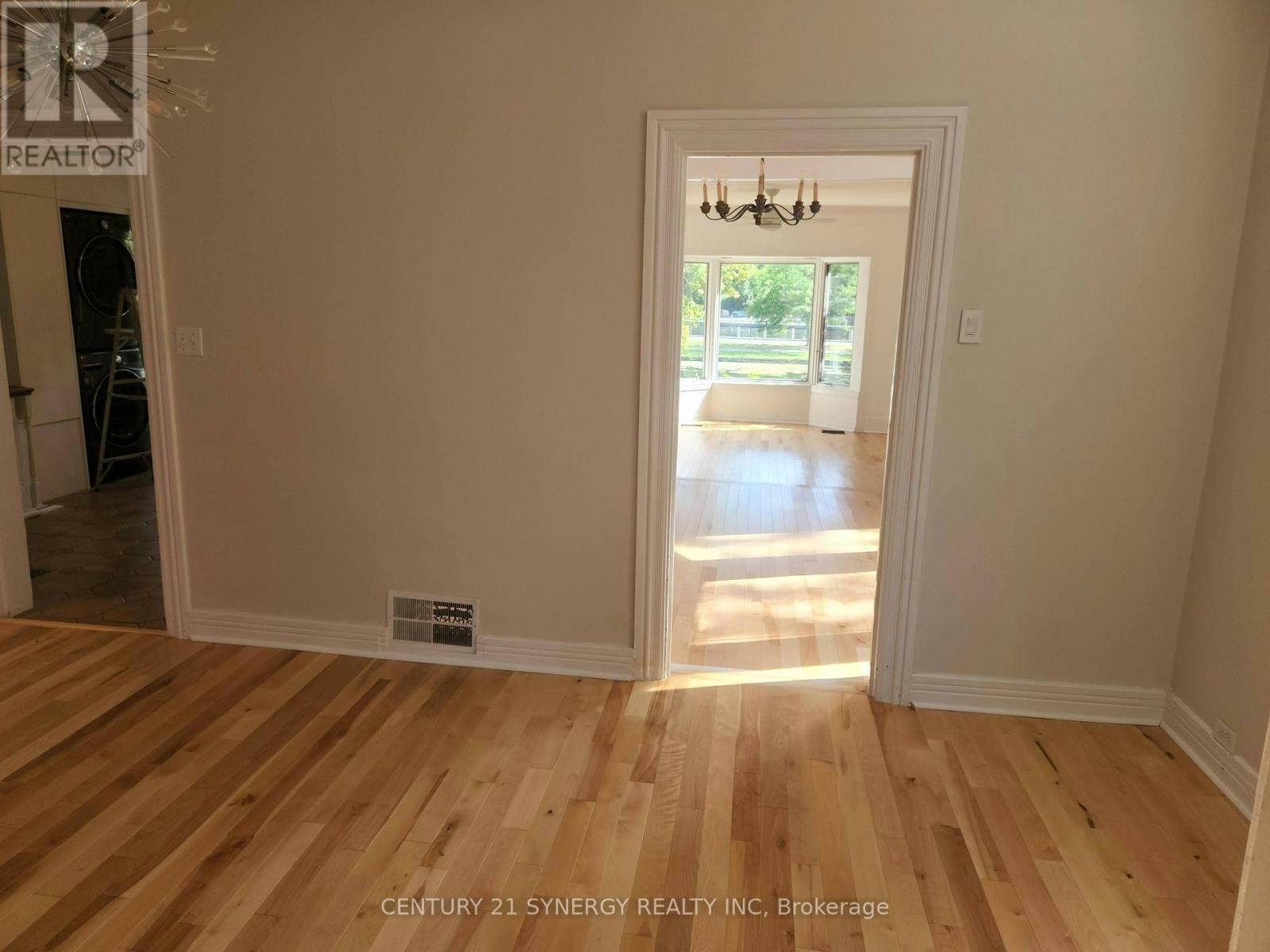 18 Wilton Crescent, Ottawa, ON, K1S 2T5 - 7