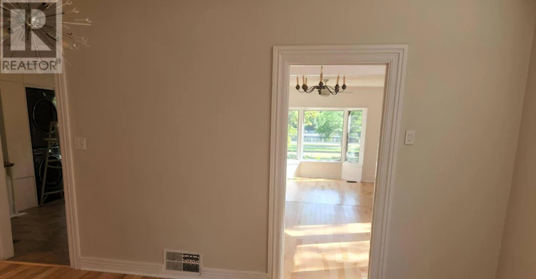 18 Wilton Crescent, Ottawa, ON, K1S 2T5 - 7