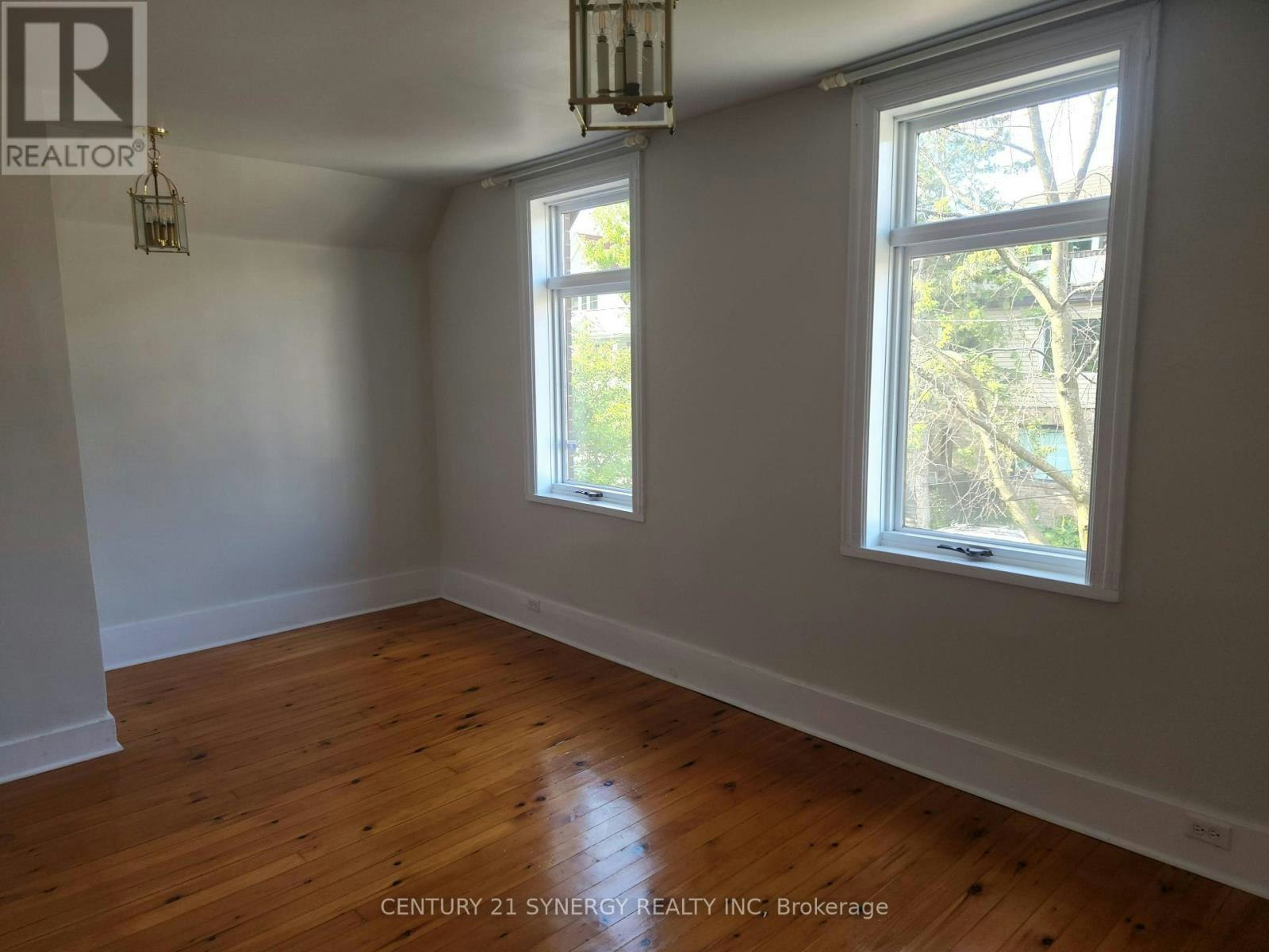 18 Wilton Crescent, Ottawa, ON, K1S 2T5 - 17