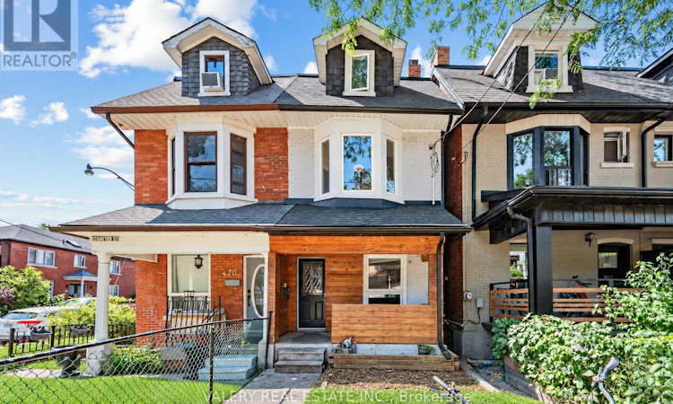 472 Crawford Street