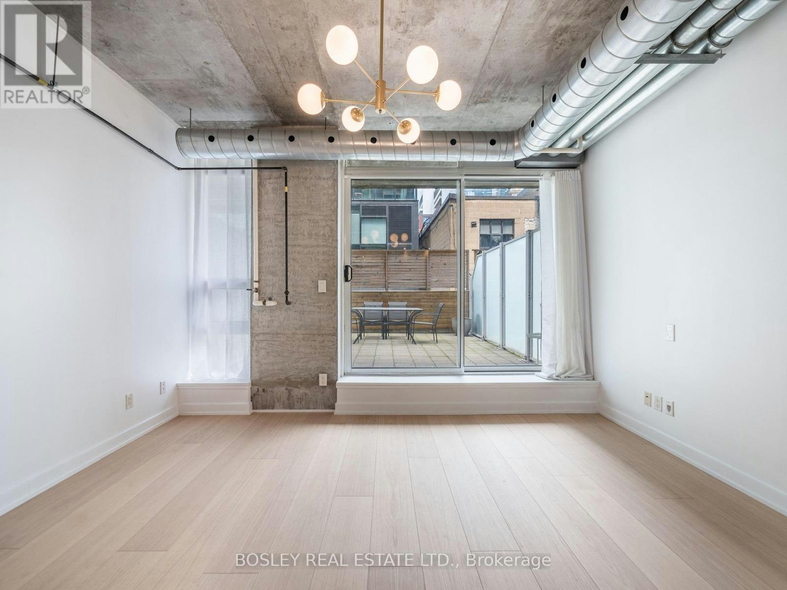 203-32 Stewart Street, Toronto, ON, M5V 3T2 - 2