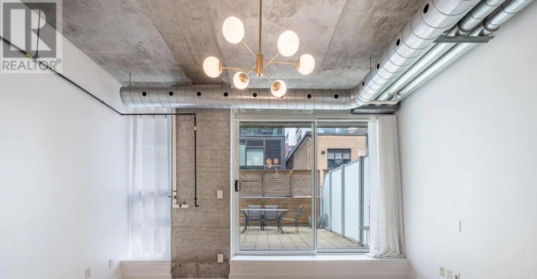 203-32 Stewart Street, Toronto, ON, M5V 3T2 - 2